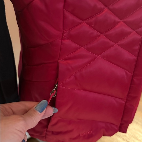The North Face Down Filled Aconcagua 550 Puffer Vest Fuchsia Pink S NWOT - Picture 8 of 10